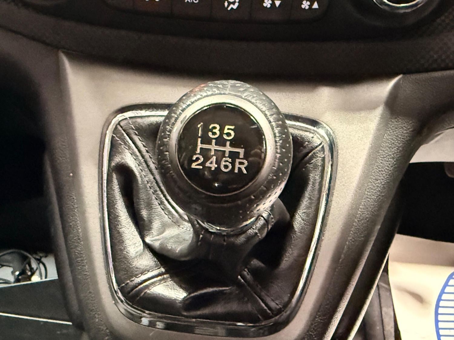 Used Honda CR-V 2013 for sale - 77633667: Photo 16