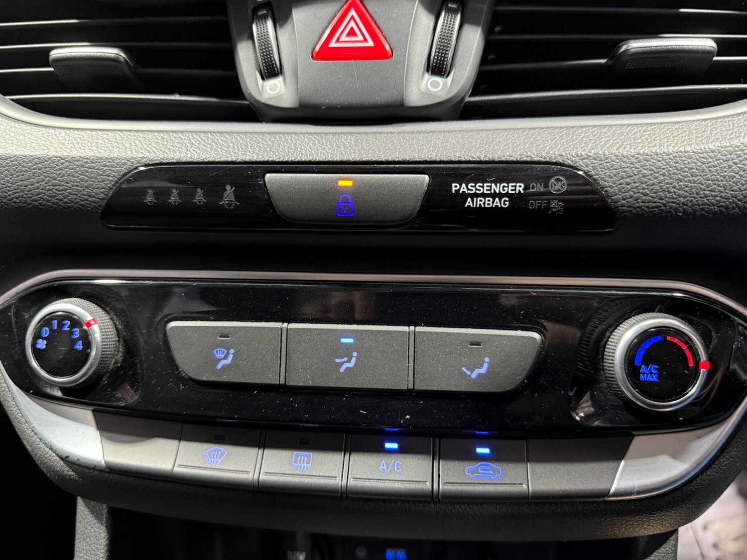 Used Hyundai i30 2018 for sale - 77074653: Photo 16