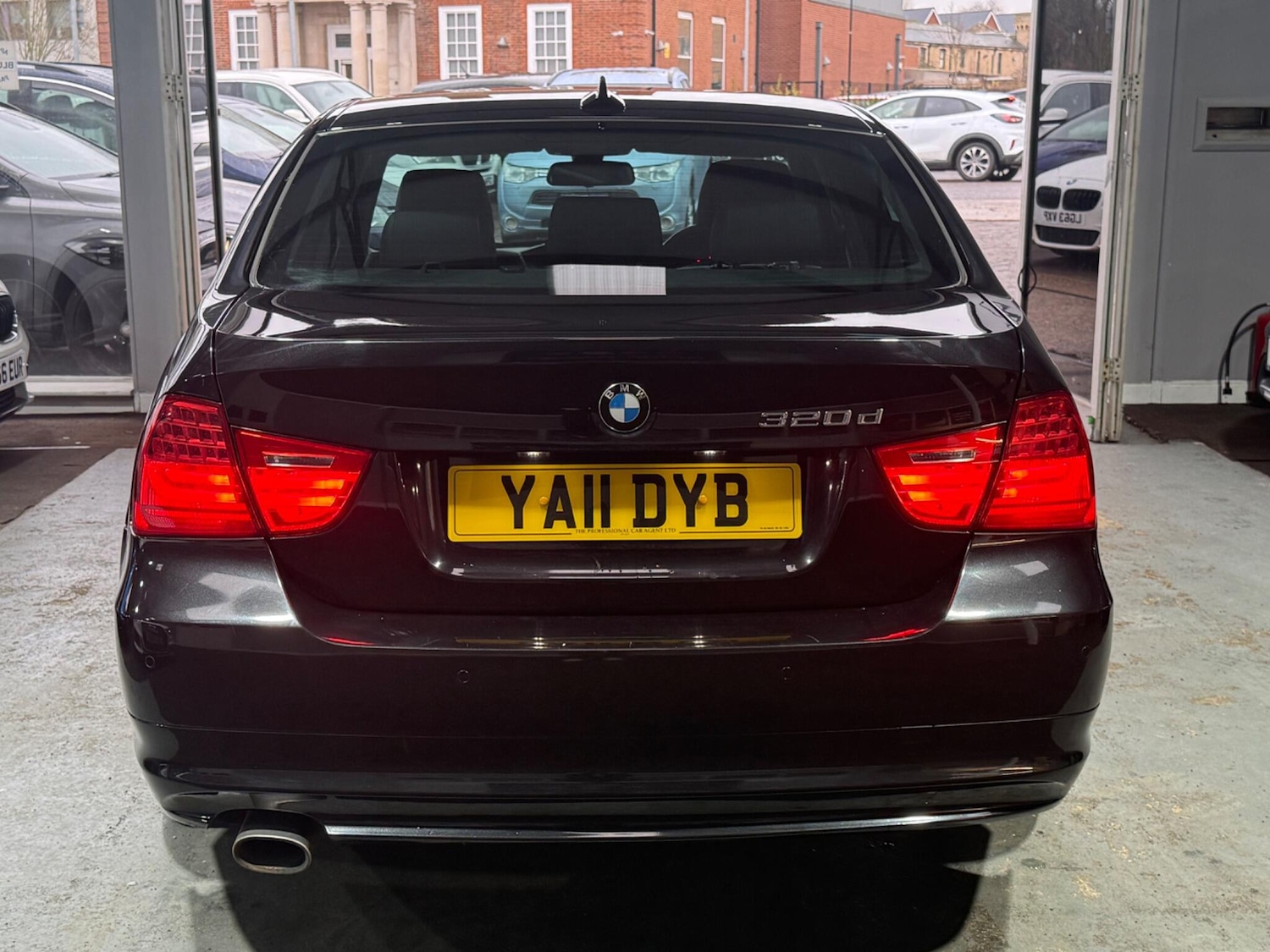 Used BMW 3 Series 2011 for sale - 77215910: Photo 12