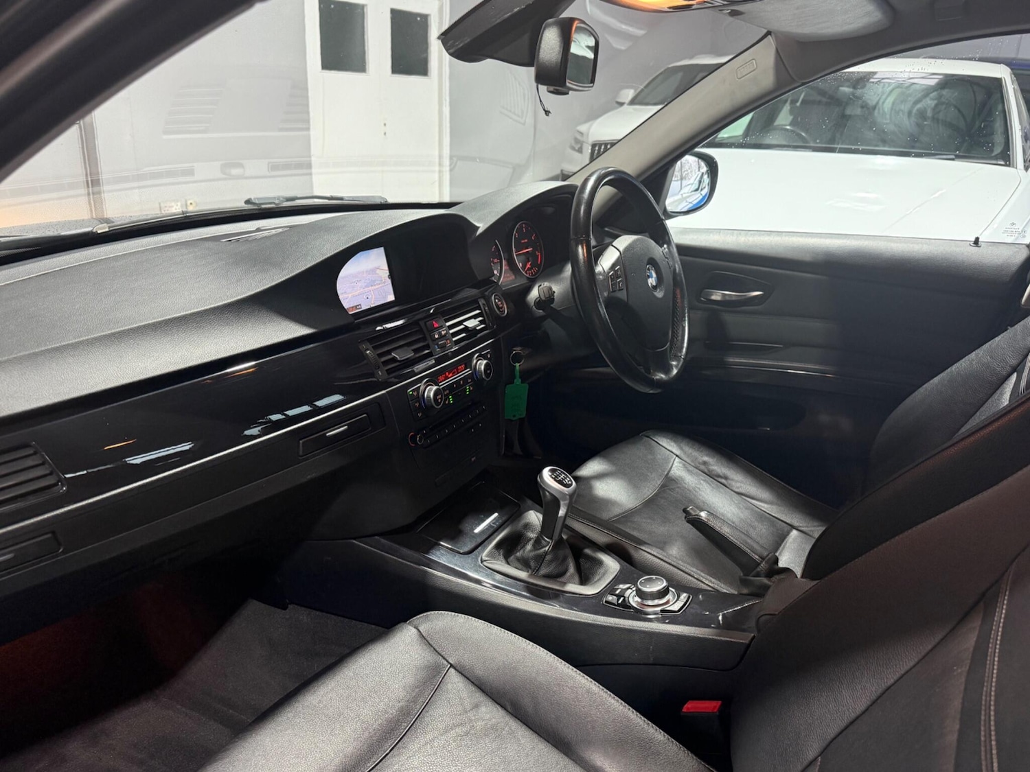 Used BMW 3 Series 2011 for sale - 77215910: Photo 18