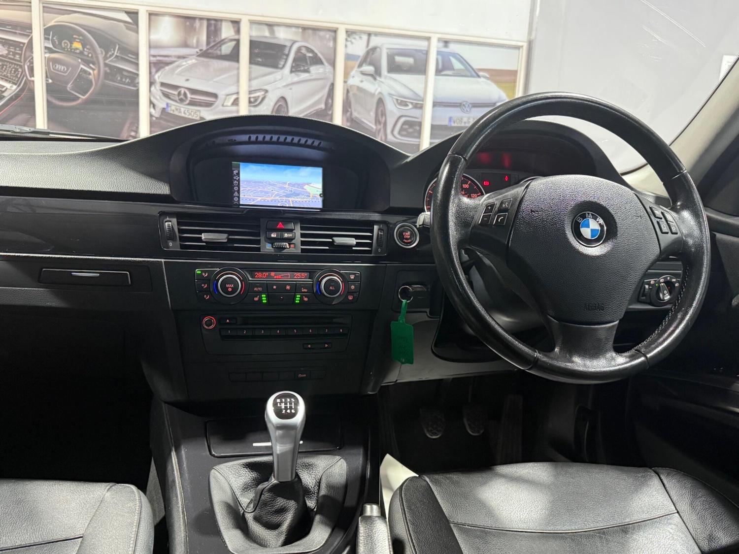 Used BMW 3 Series 2011 for sale - 77215910: Photo 21