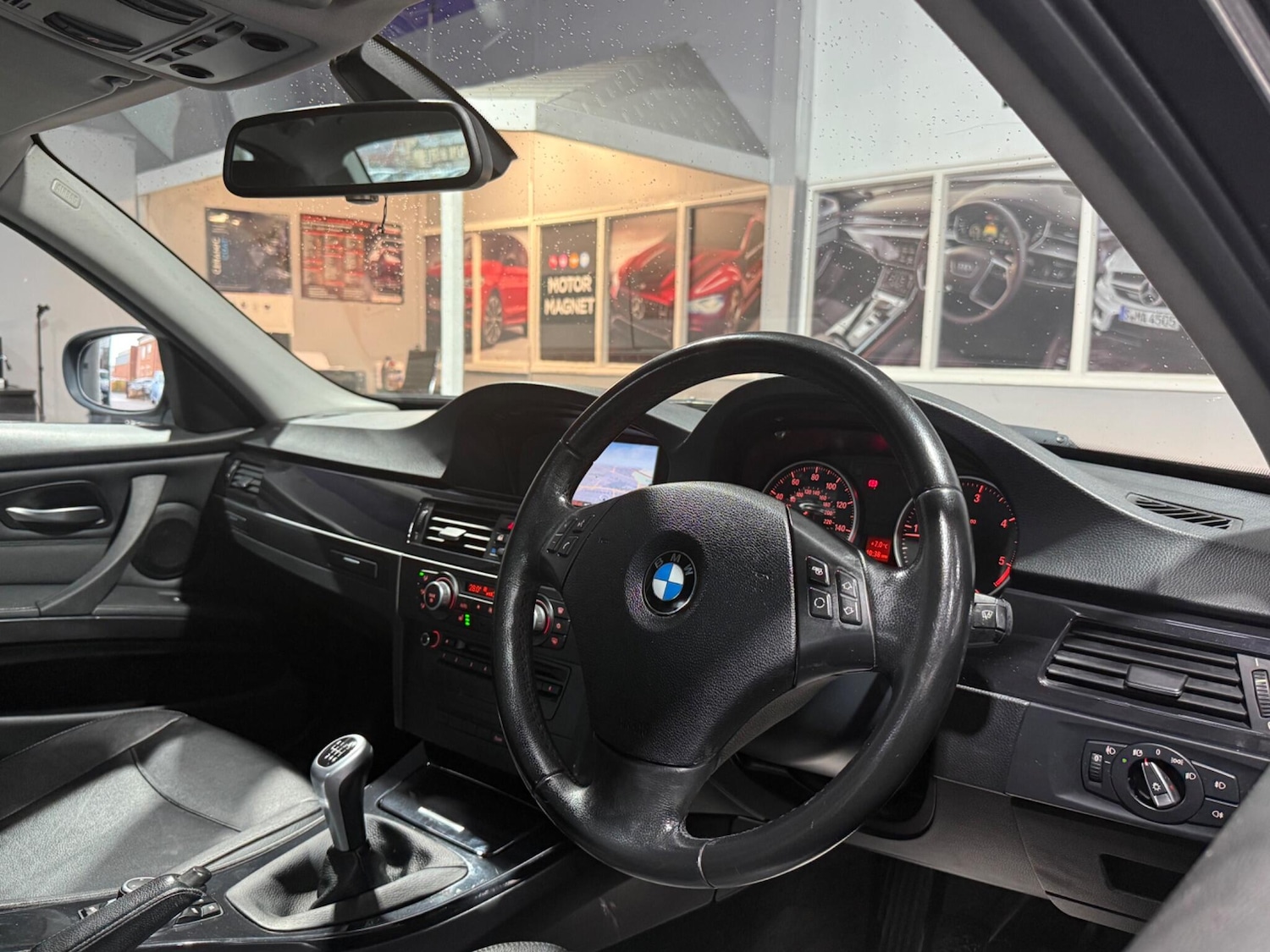 Used BMW 3 Series 2011 for sale - 77215910: Photo 24