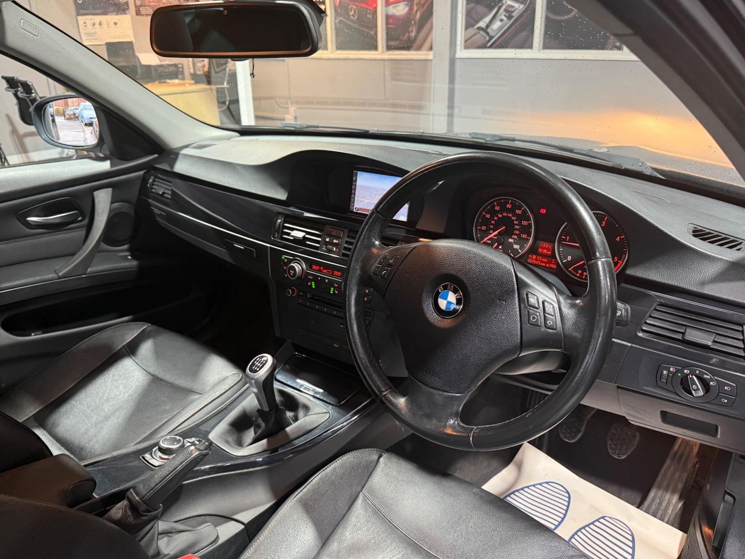 Used BMW 3 Series 2011 for sale - 77215910: Photo 25