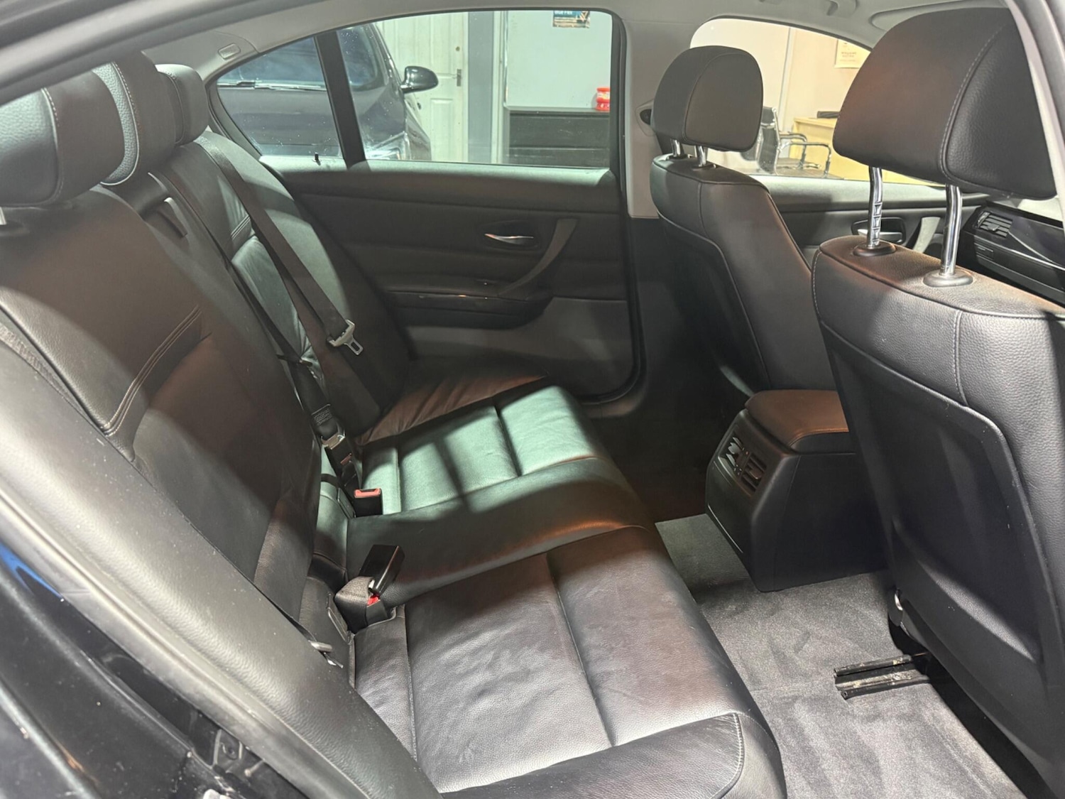 Used BMW 3 Series 2011 for sale - 77215910: Photo 29