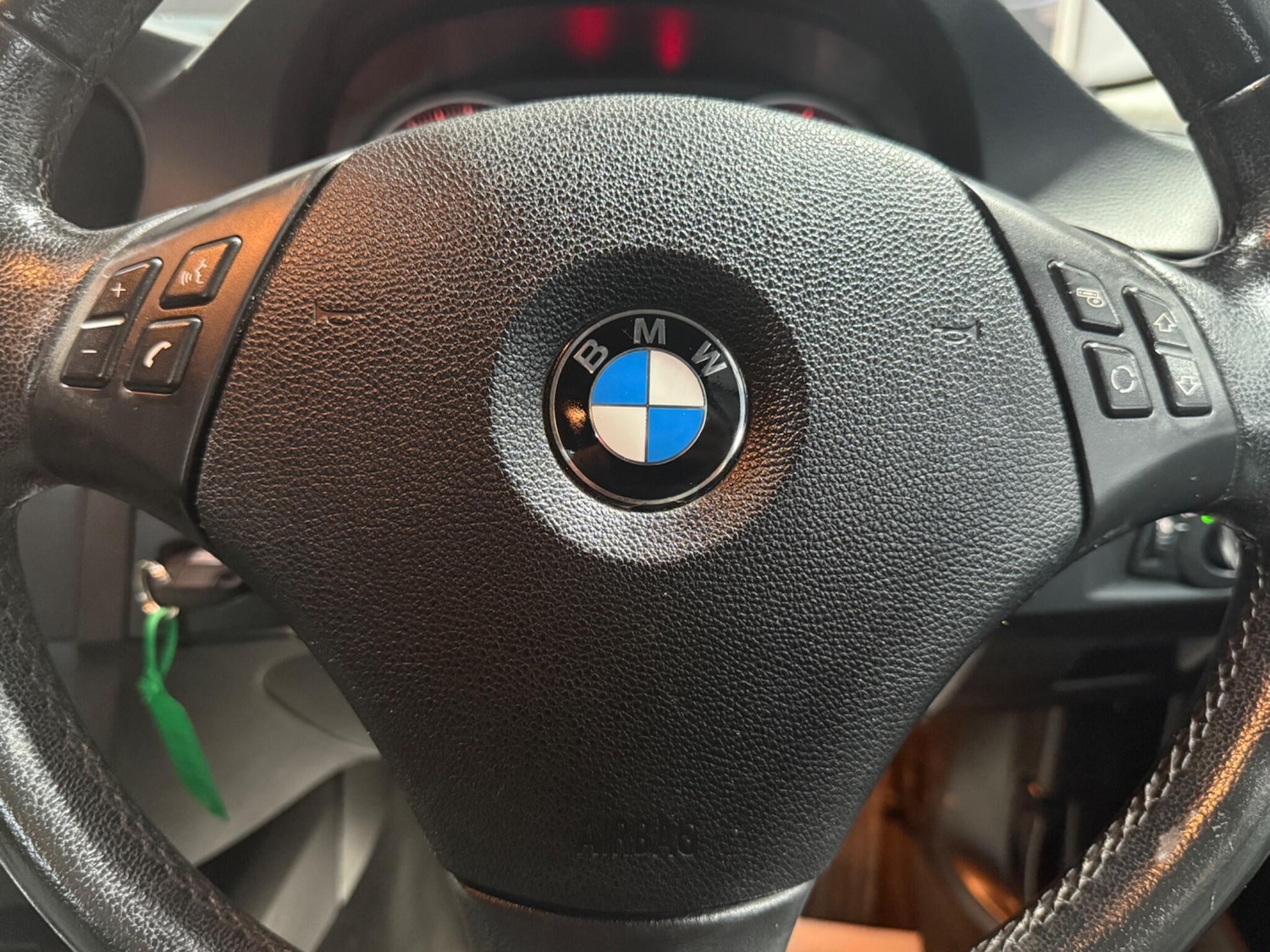 Used BMW 3 Series 2011 for sale - 77215910: Photo 42