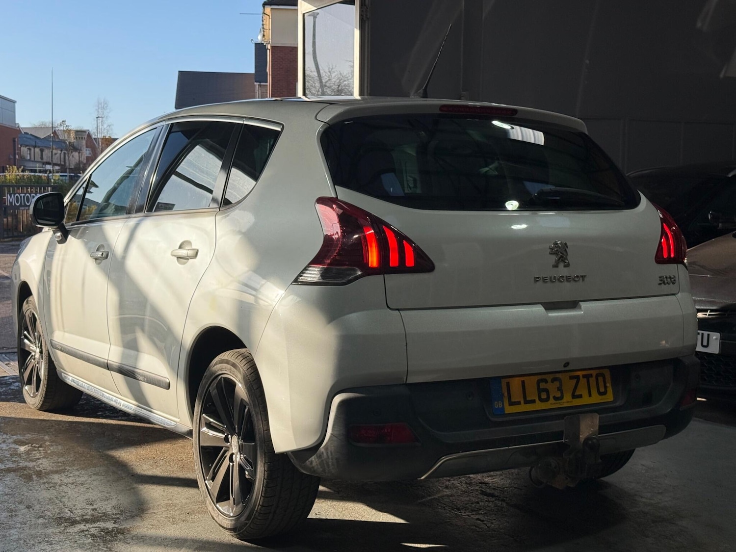 Used Peugeot 3008 for sale - 77073925: Photo 4