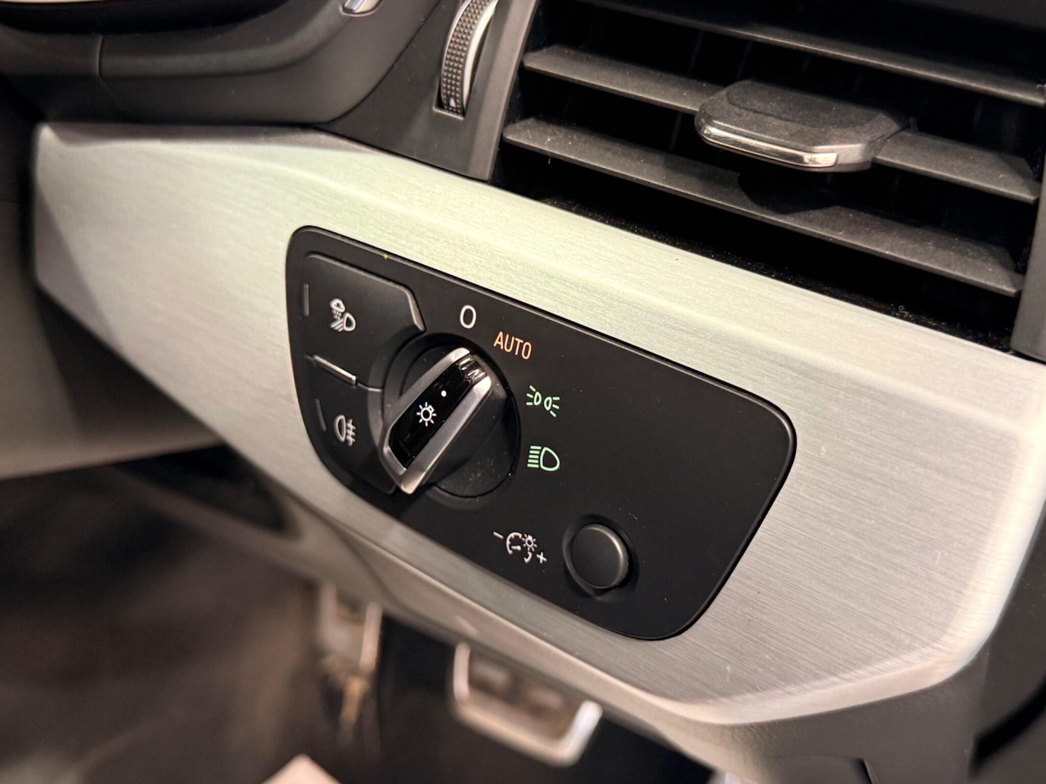 Used Audi A4 2016 for sale - 78171243: Photo 45