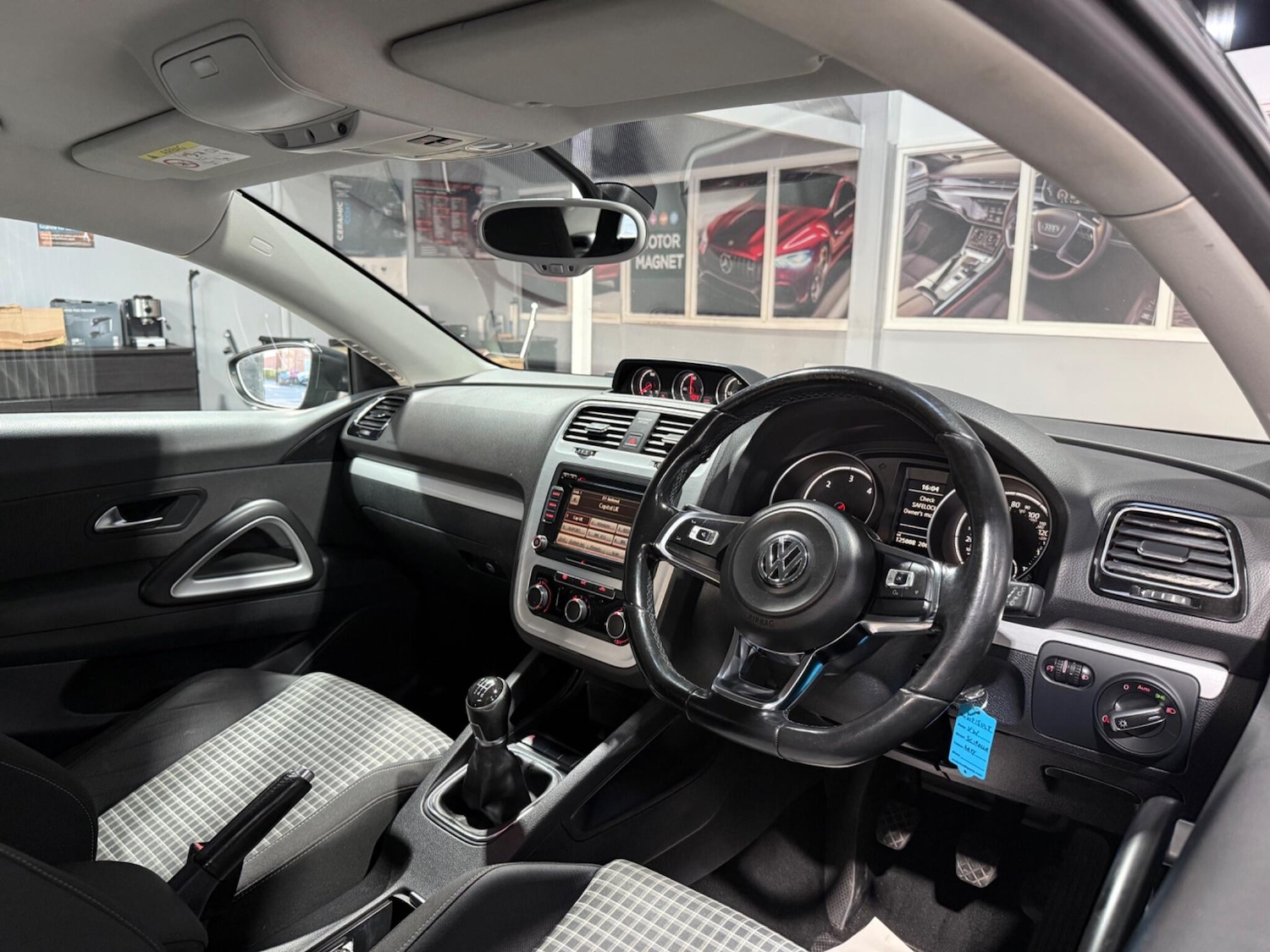 Used Volkswagen Scirocco 2015 for sale - 77586615: Photo 16