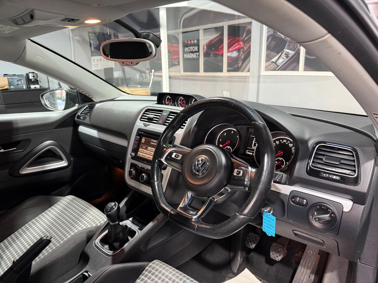 Used Volkswagen Scirocco 2015 for sale - 77586615: Photo 17