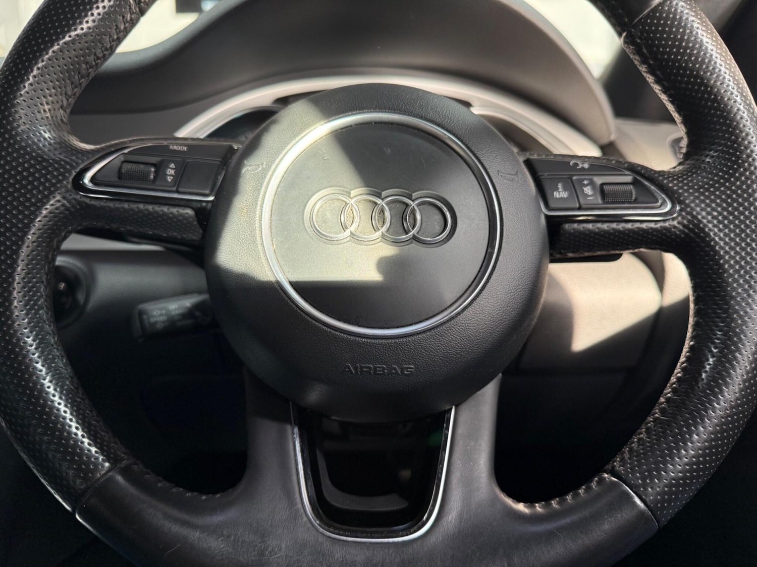 Used Audi Q7 2014 for sale - 77074125: Photo 13