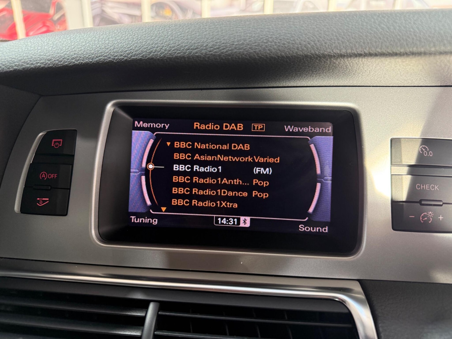 Used Audi Q7 2014 for sale - 77074125: Photo 21