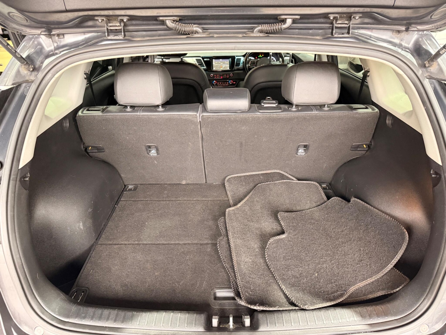 Used Kia Niro for sale - 77587100: Photo 41