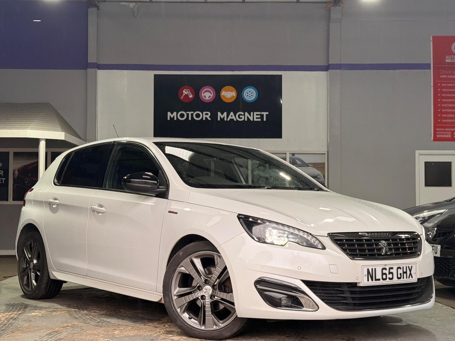 Used Peugeot 308 2015 for sale - 77696549: Photo 2
