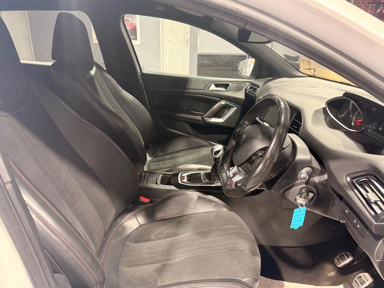 Used Peugeot 308 2015 for sale - 77696549: Photo 24