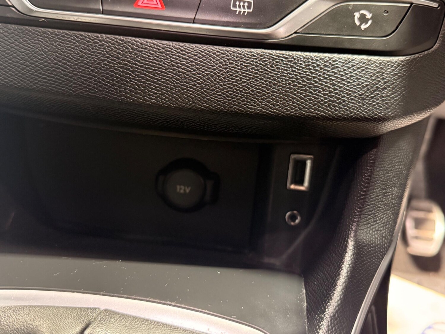 Used Peugeot 308 2015 for sale - 77696549: Photo 27