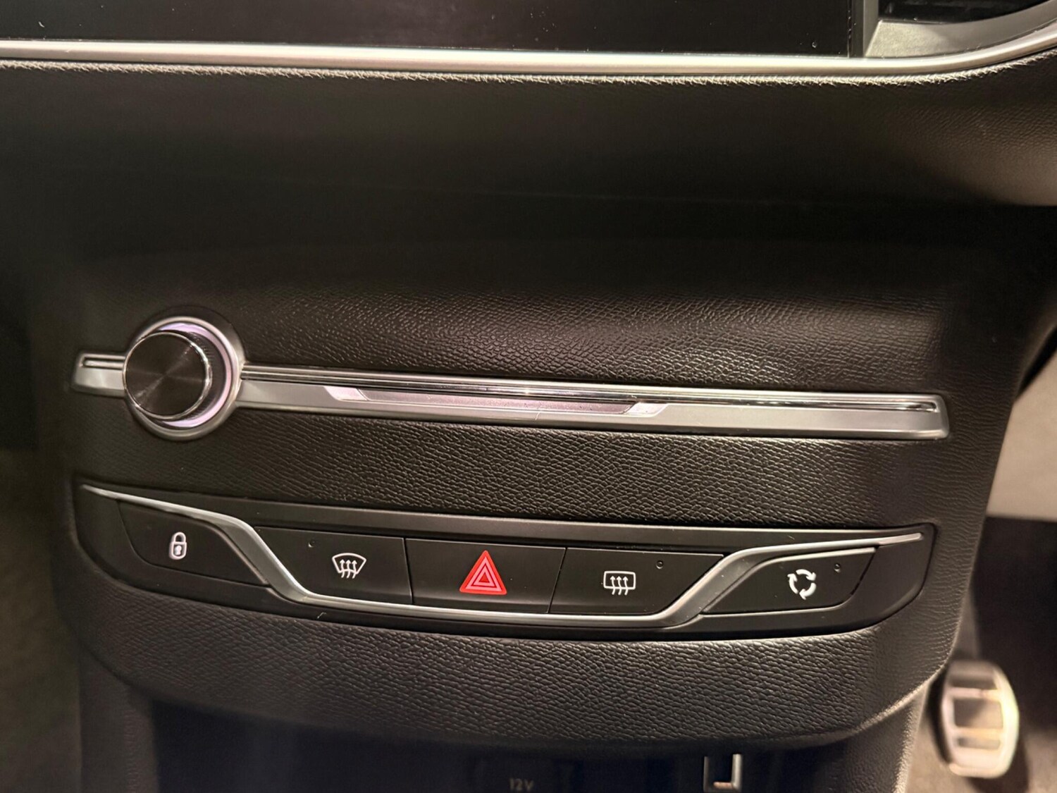 Used Peugeot 308 2015 for sale - 77696549: Photo 28