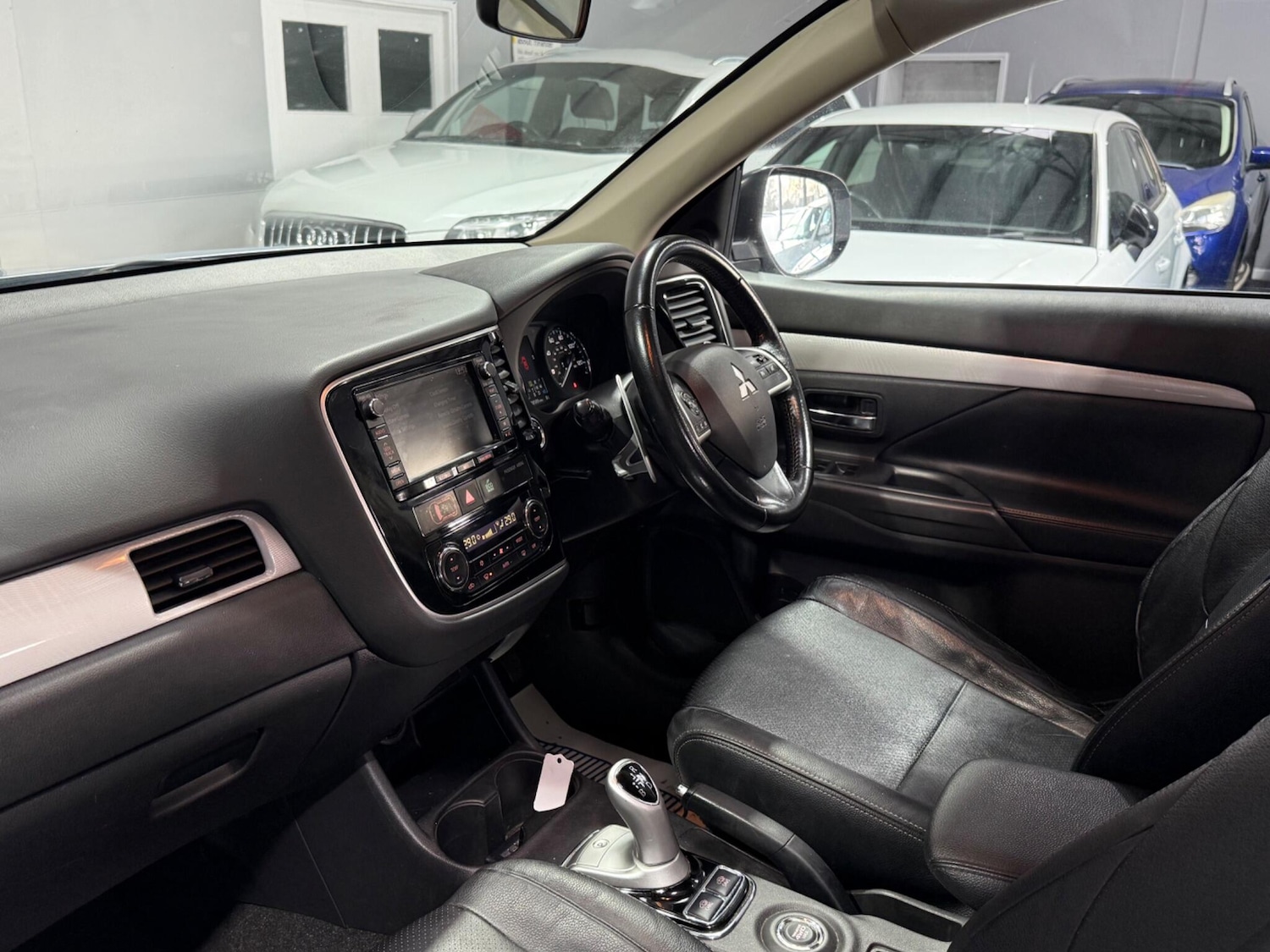 Used Mitsubishi Outlander 2015 for sale - 77175952: Photo 19