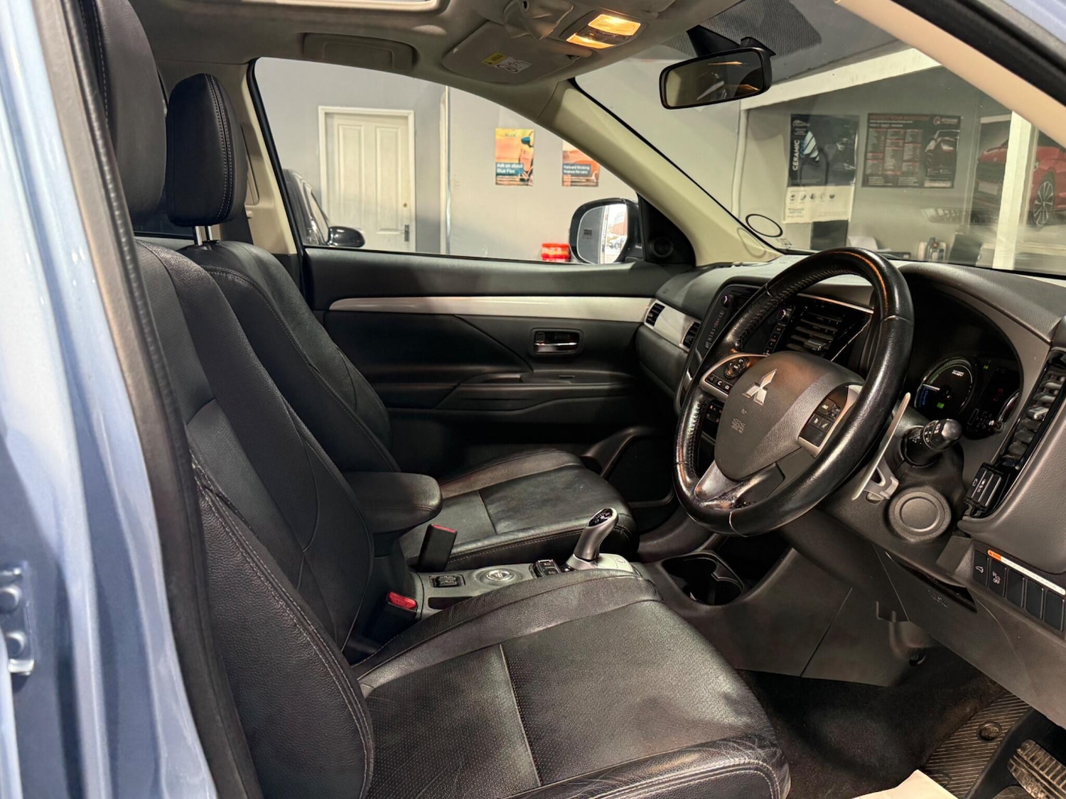 Used Mitsubishi Outlander 2015 for sale - 77175952: Photo 30