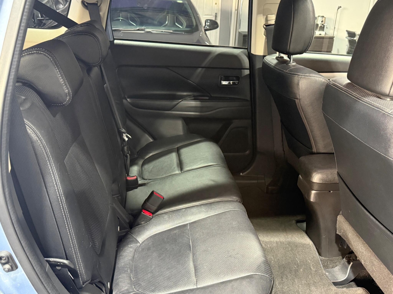 Used Mitsubishi Outlander 2015 for sale - 77175952: Photo 32