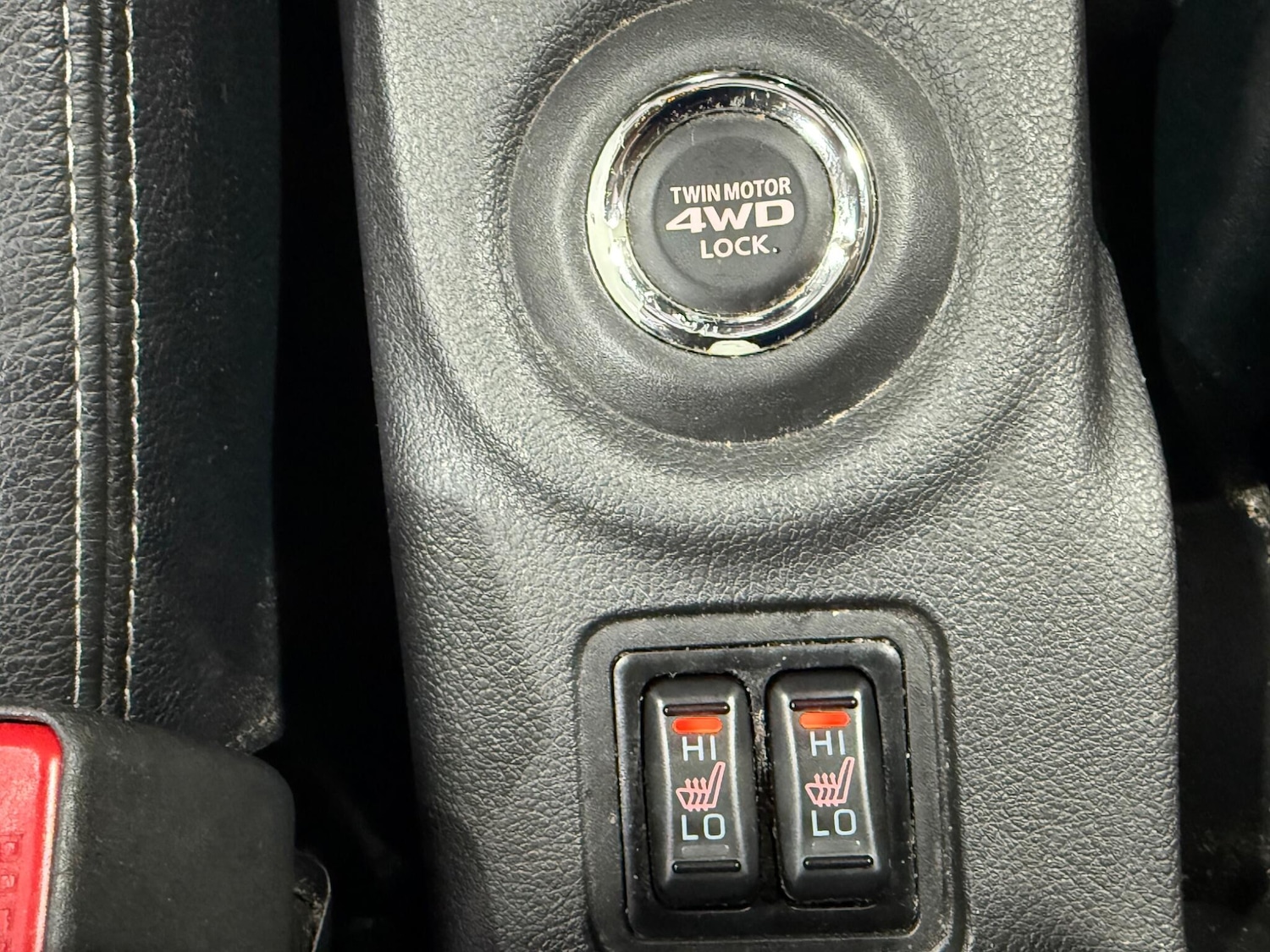 Used Mitsubishi Outlander 2015 for sale - 77175952: Photo 34