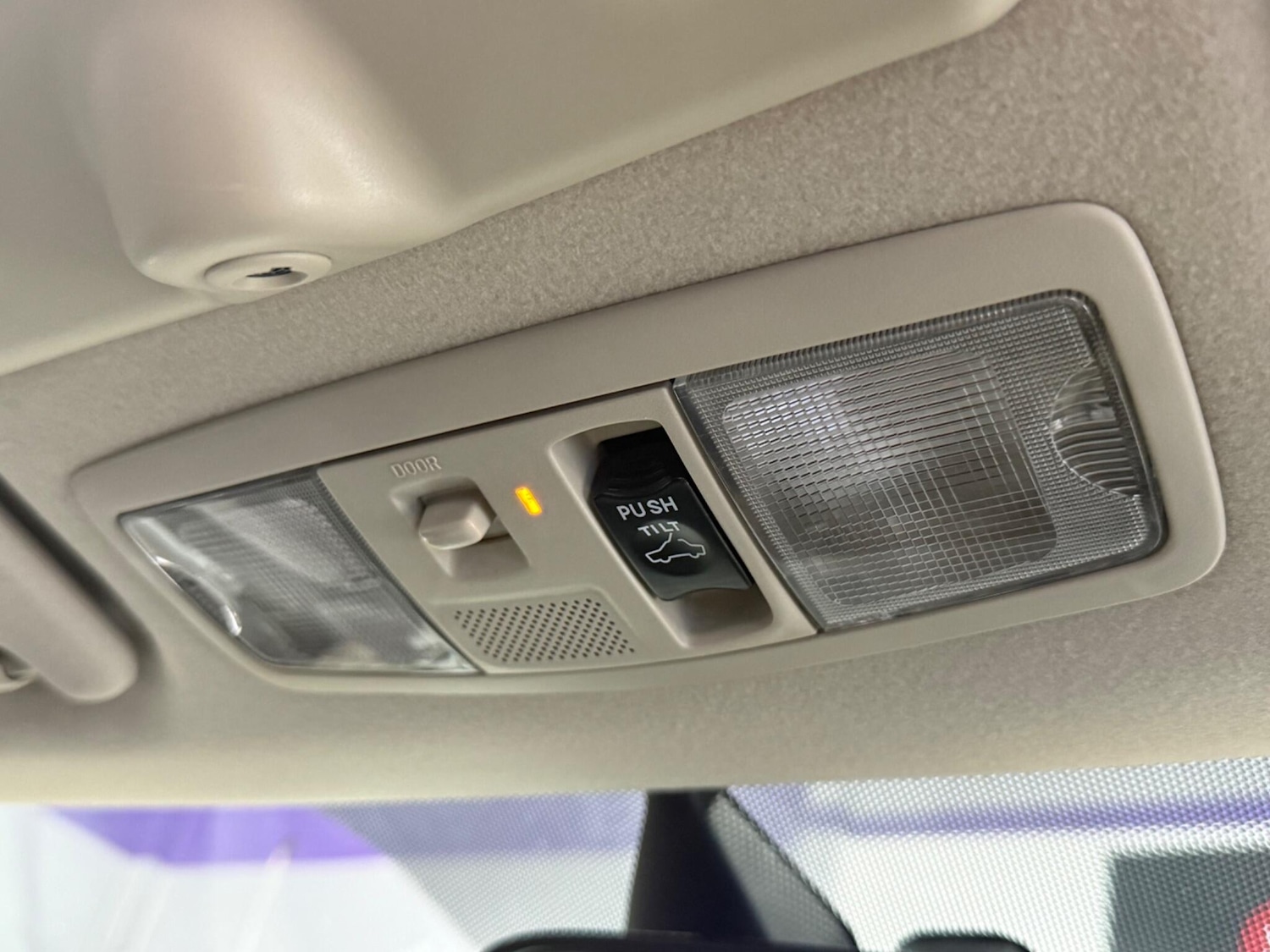 Used Mitsubishi Outlander 2015 for sale - 77175952: Photo 35