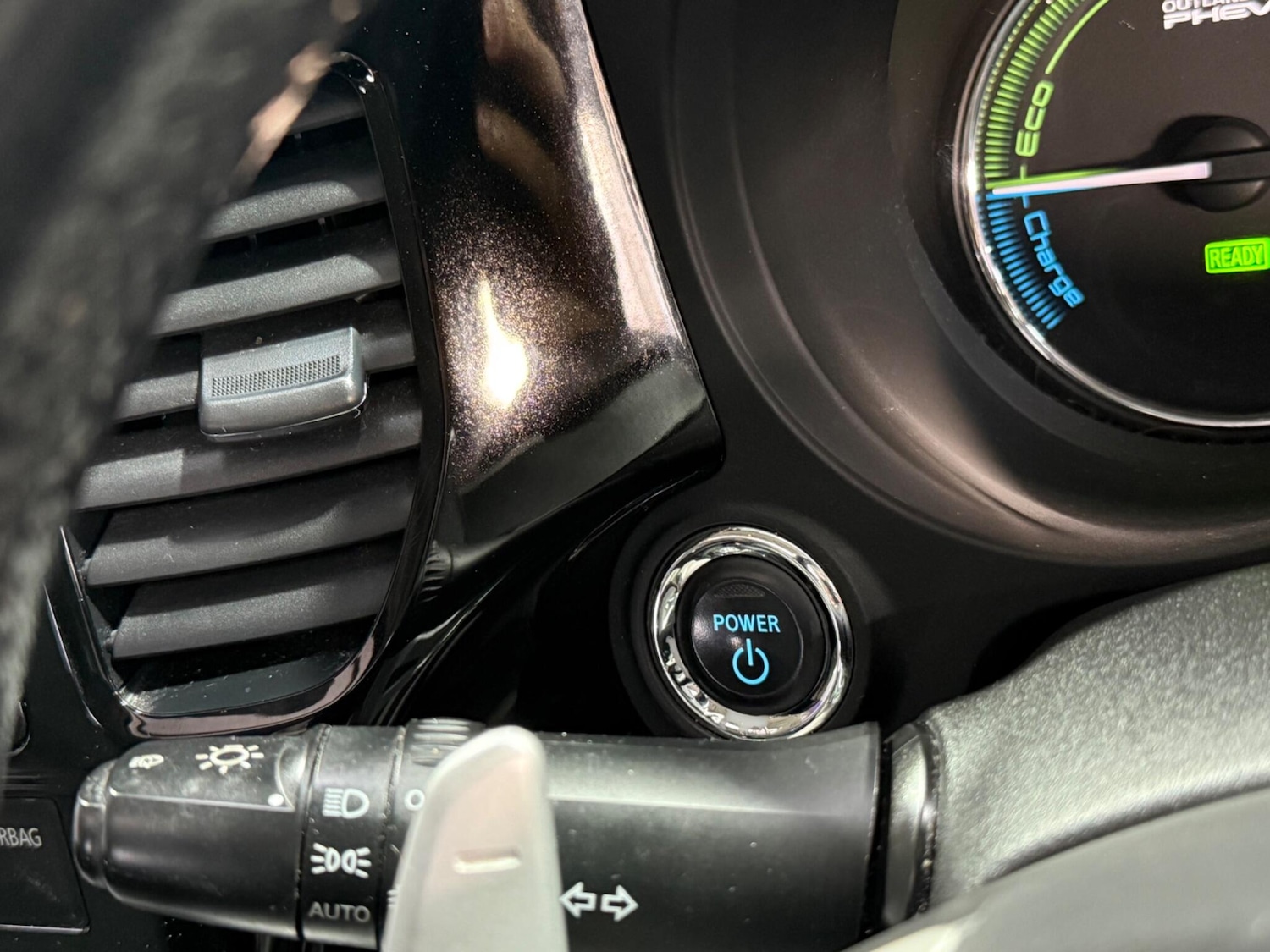 Used Mitsubishi Outlander 2015 for sale - 77175952: Photo 38