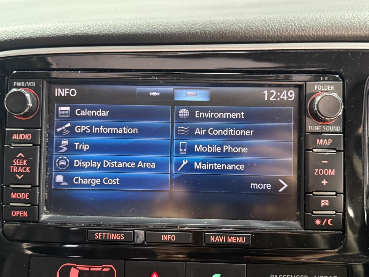 Used Mitsubishi Outlander 2015 for sale - 77175952: Photo 44