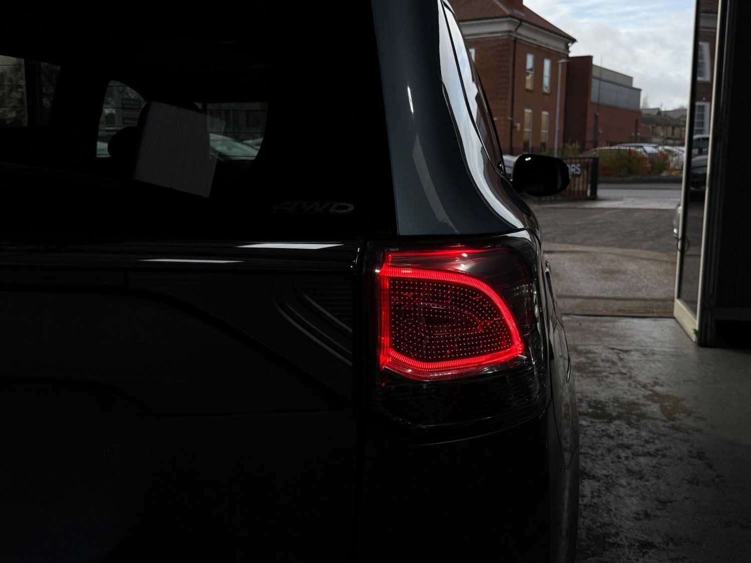 Used Mitsubishi Outlander 2015 for sale - 77175952: Photo 60