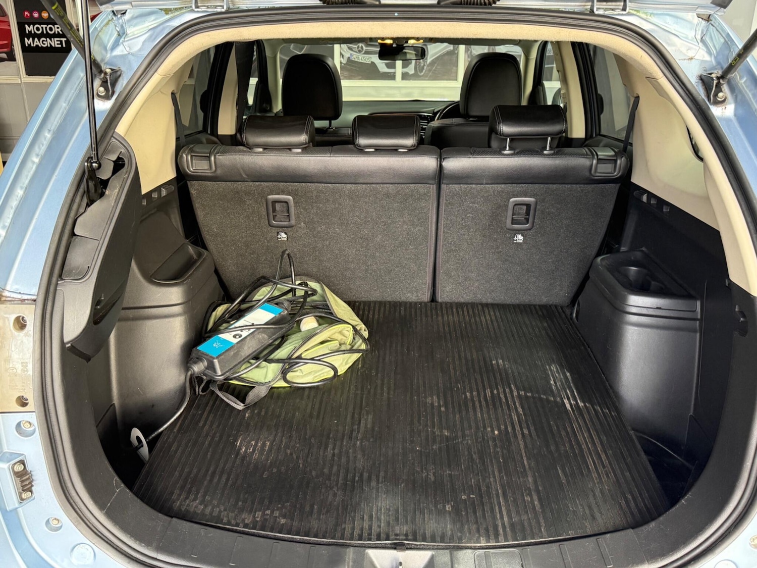 Used Mitsubishi Outlander 2015 for sale - 77175952: Photo 61