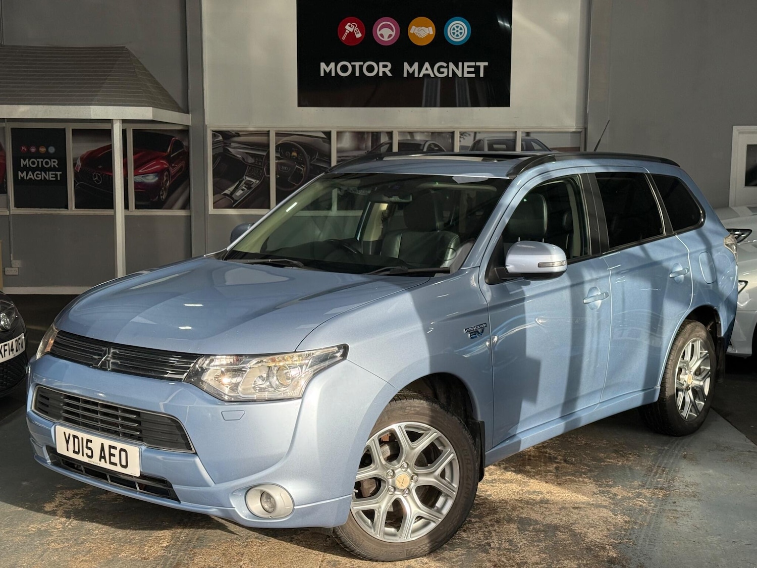 Used Mitsubishi Outlander 2015 for sale - 77175952: Photo 8
