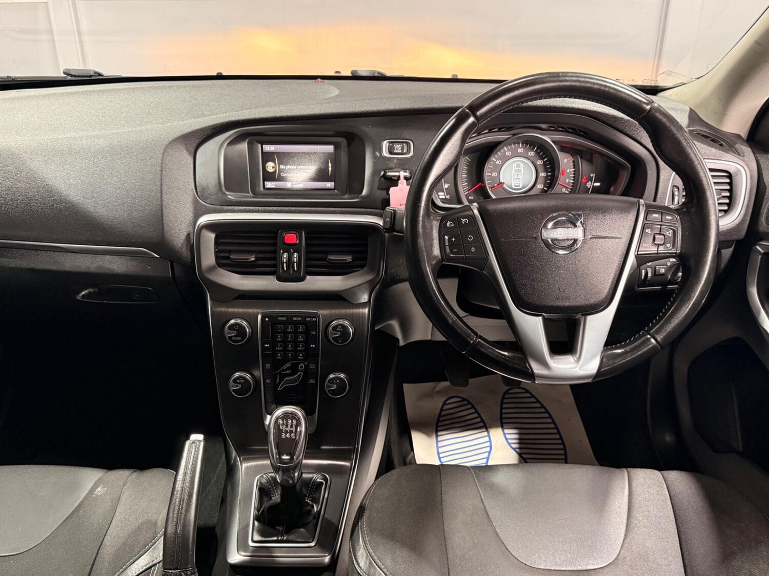 Used Volvo V40 for sale - 77587127: Photo 21