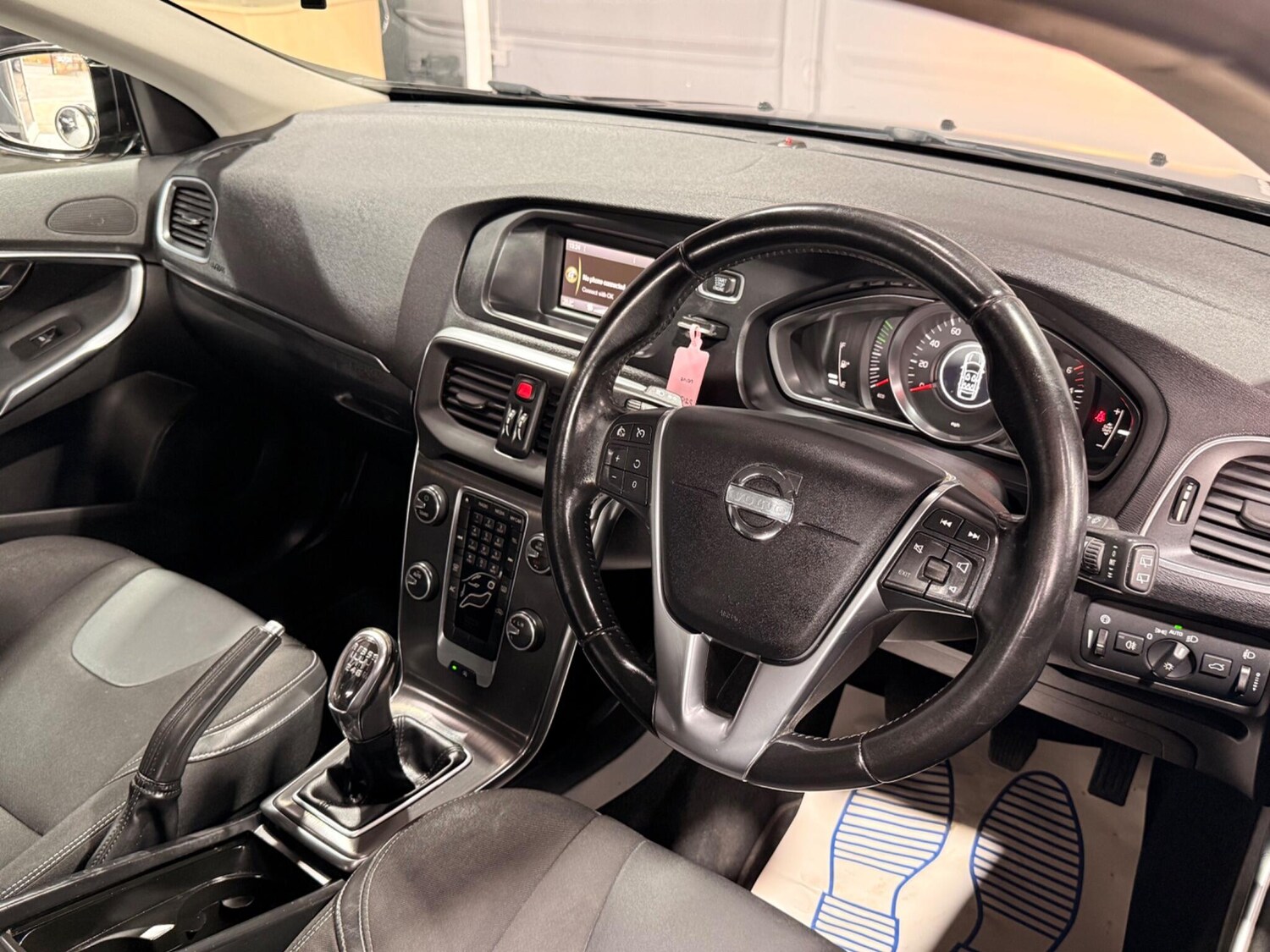 Used Volvo V40 for sale - 77587127: Photo 24