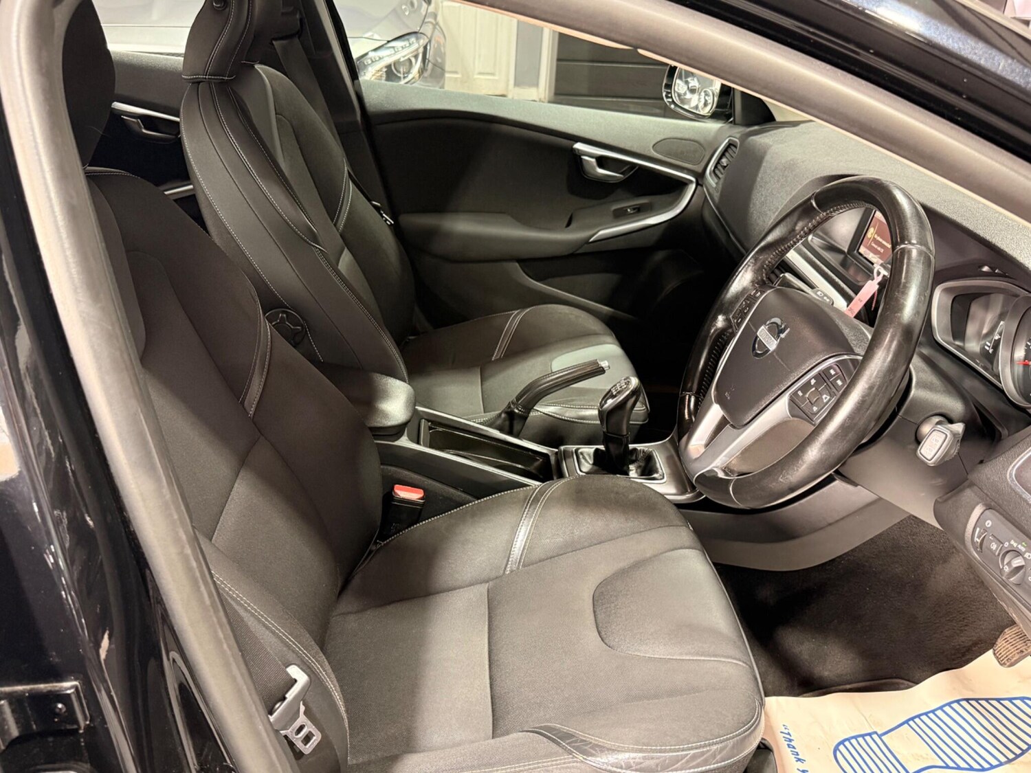 Used Volvo V40 for sale - 77587127: Photo 27