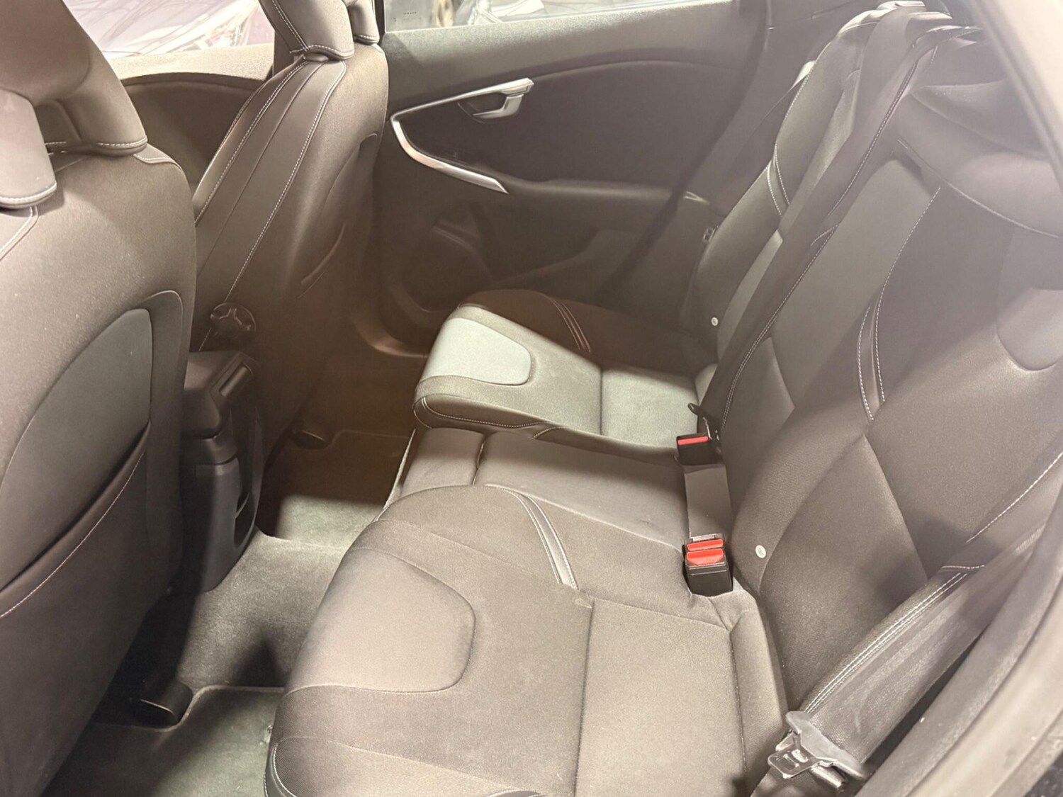 Used Volvo V40 for sale - 77587127: Photo 28