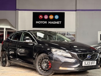 Used Volvo V40 2013 for sale - 77587127: Photo