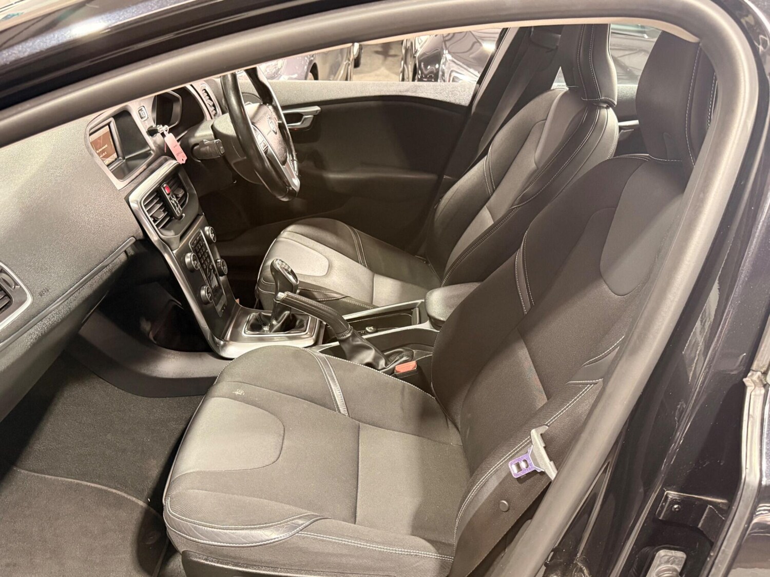 Used Volvo V40 for sale - 77587127: Photo 41