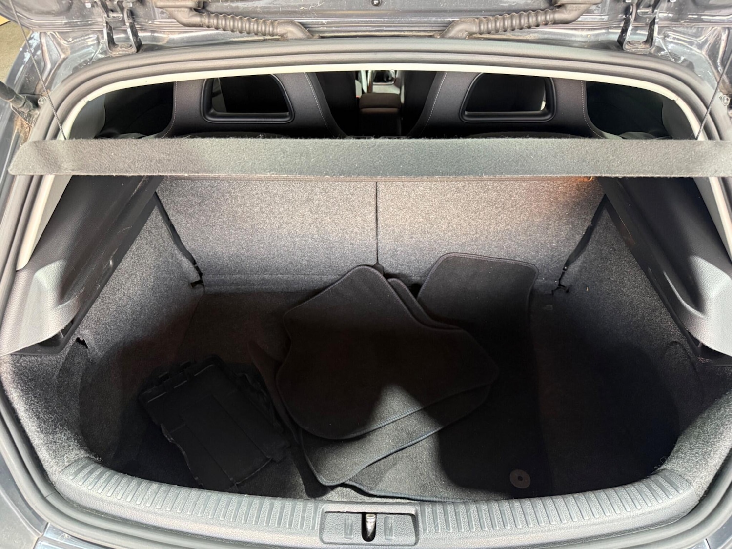 Used Volkswagen Scirocco 2015 for sale - 77162781: Photo 41