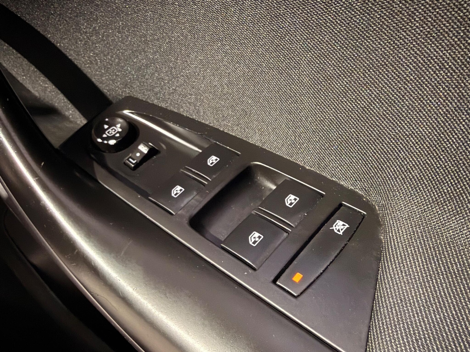 Used Vauxhall Astra 2016 for sale - 77359271: Photo 24