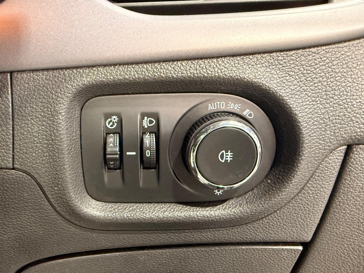 Used Vauxhall Astra 2016 for sale - 77359271: Photo 26