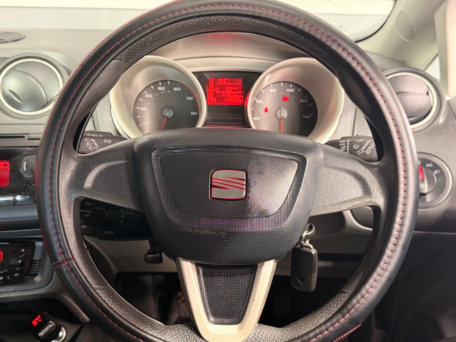 Used SEAT Ibiza 2011 for sale - 78007419: Photo 41