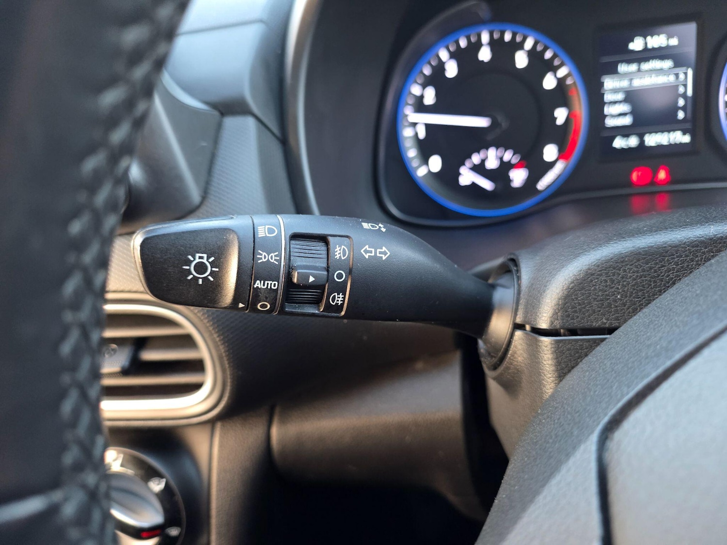 Used Hyundai KONA 2018 for sale - 77050101: Photo 16