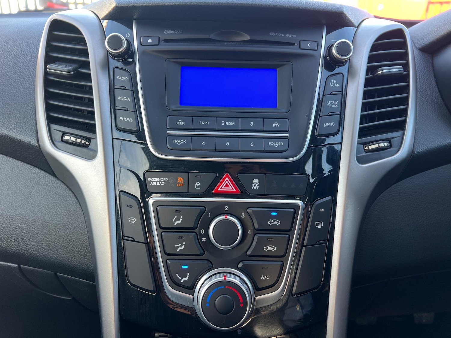 Used Hyundai i30 2015 for sale - 76688967: Photo 19