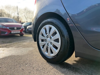 Used Hyundai i30 2015 for sale - 76688967: Photo