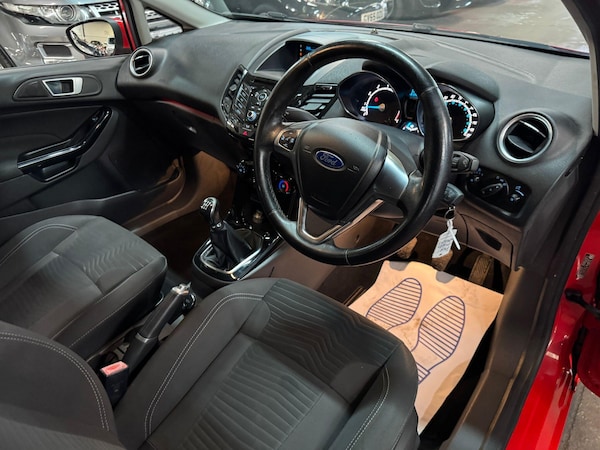 Used Ford Fiesta 2015 for sale - 76306288: Photo 11