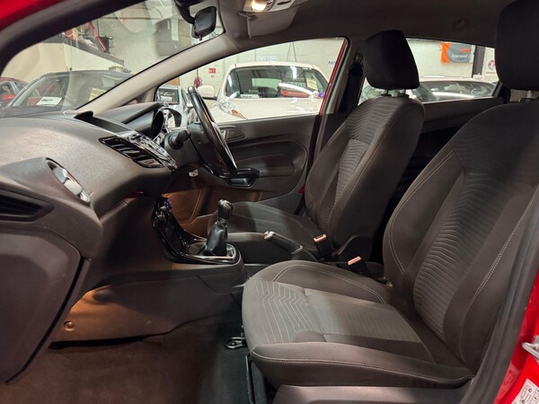 Used Ford Fiesta 2015 for sale - 76306288: Photo 13