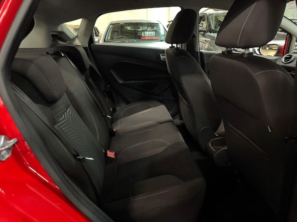 Used Ford Fiesta 2015 for sale - 76306288: Photo 16