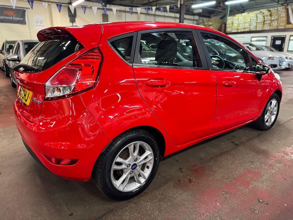 Used Ford Fiesta 2015 for sale - 76306288: Photo 6