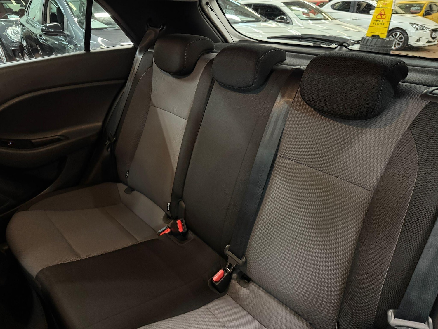 Used Hyundai i20 2017 for sale - 78047048: Photo 18