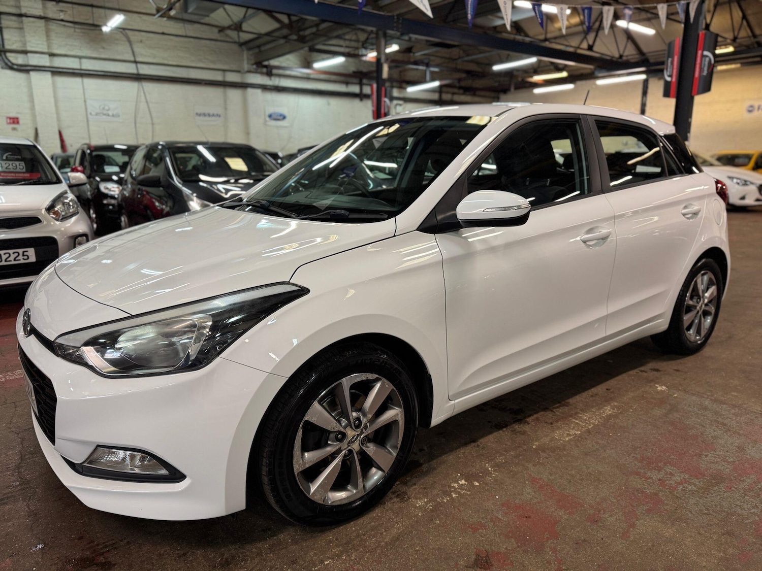 Used Hyundai i20 2017 for sale - 78047048: Photo 3