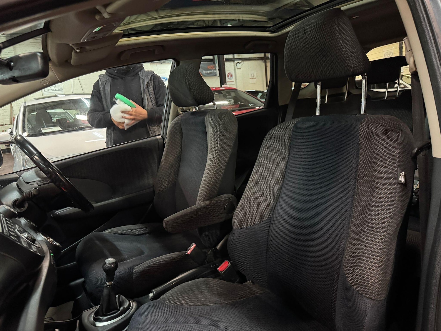 Used Honda Jazz 2013 for sale - 76926279: Photo 12